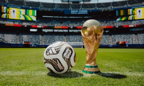 Adidas ra mắt quả bóng đá TRIONDA FINAL dành cho trận chung kết World Cup 2026