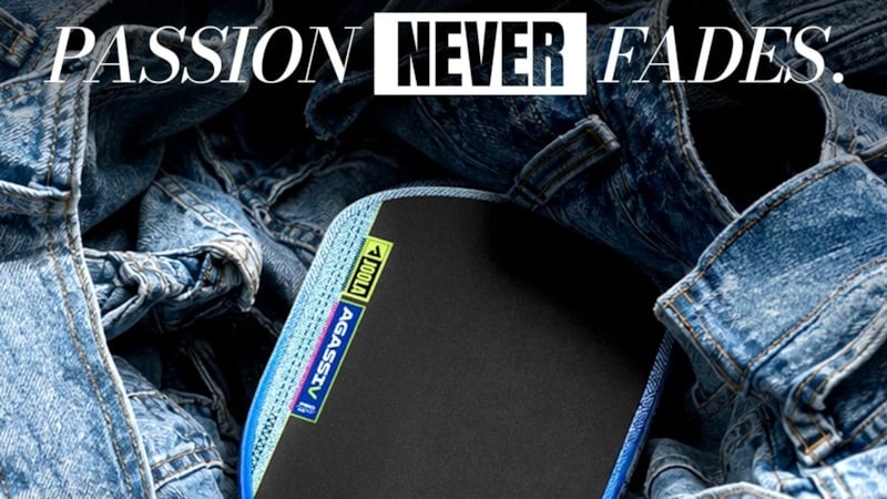 JOOLA Agassi Pro V Washed Indigo: Vợt Phối Vải Bò Độc Đáo Với Khẩu Hiệu 'Passion Never Fades'