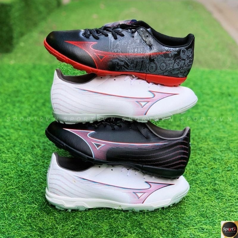 Lợi ích khi mua giày đá bóng online