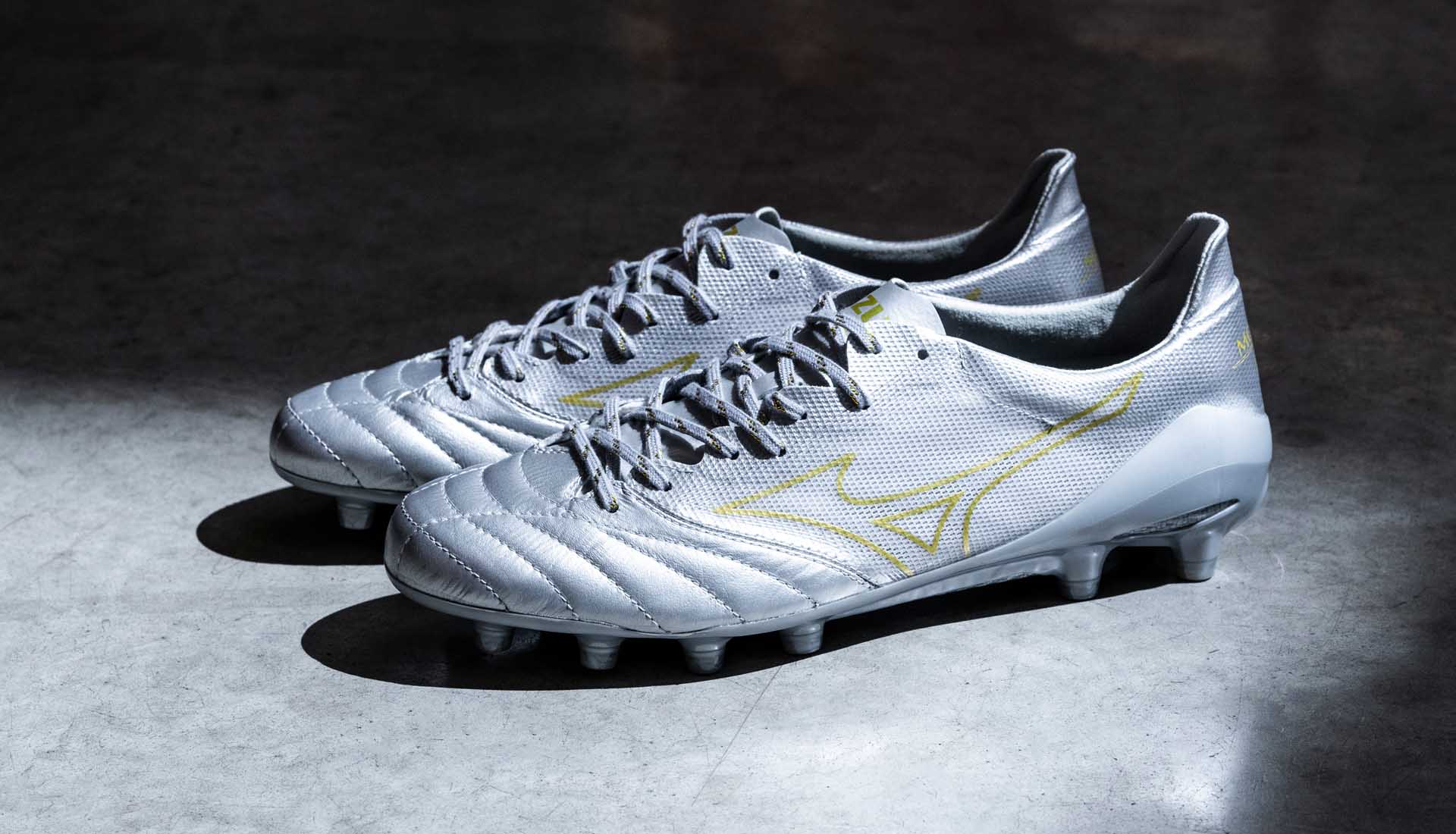 Giày bóng đá Mizuno Morelia Neo II "Beta"