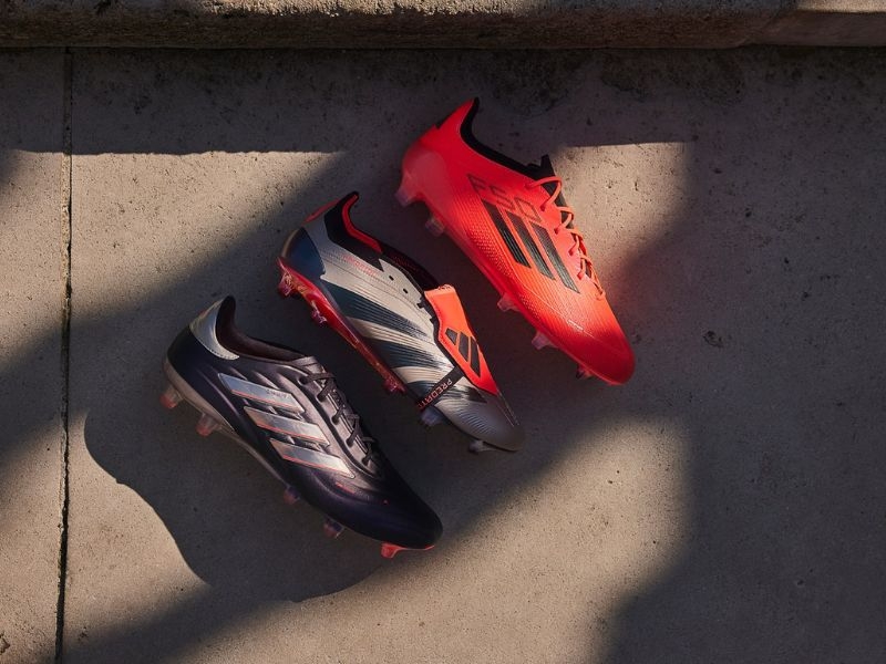 bộ sưu tập giày bóng đá "Vivid Horizon"