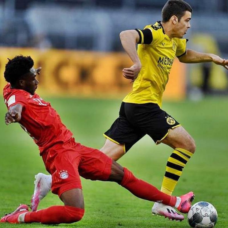 chọn giày đá bóng cho hậu vệ