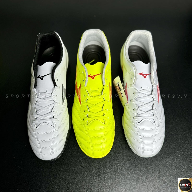 Giày đá bóng Mizuno quốc dân