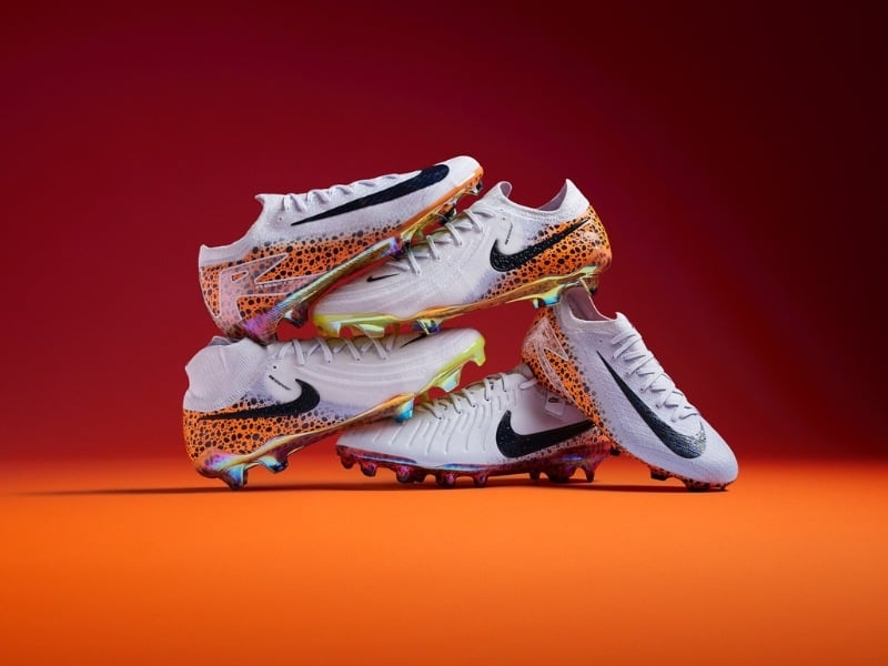 Bộ sưu tập giày bóng đá Nike "Electric Pack"