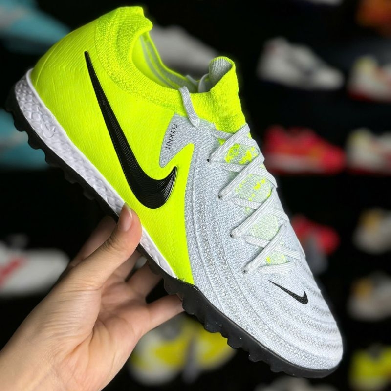 Nike Phantom GX 2 Pro là thế hệ mới nhất của dòng giày kiểm soát