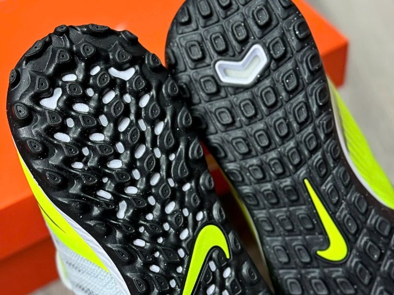 Thiết kế đinh dăm có phần khác nhau nhưng độ bám gần như tương đương