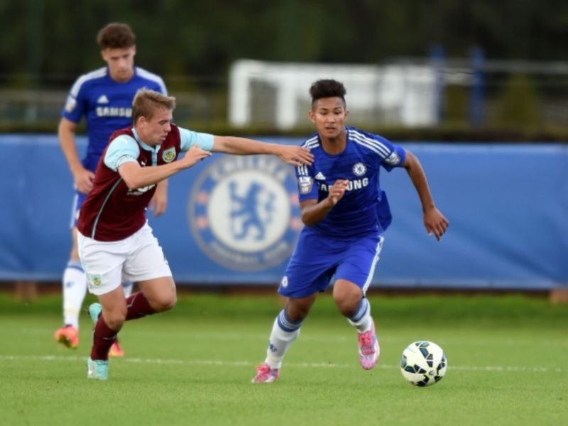 Faiq Bolkiah là cầu thủ bóng đá giàu nhất thế giới