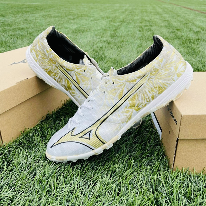 giày đá bóng mizuno alpha elite