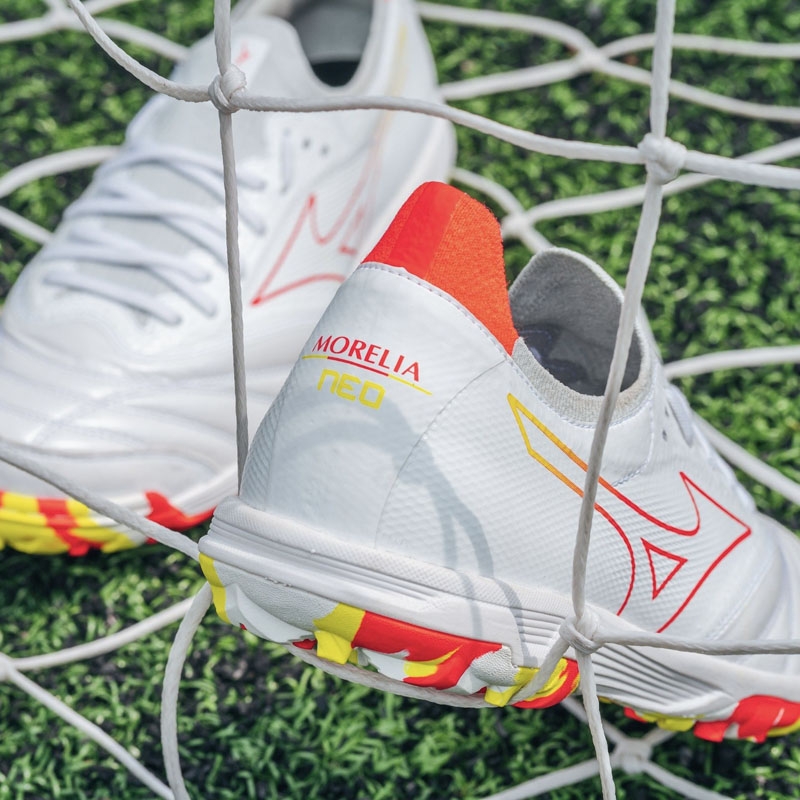 Mizuno Morelia Neo Sala Beta Japan