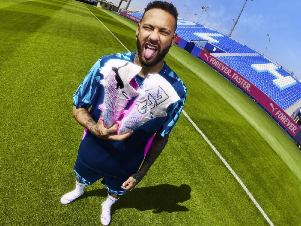 Giày đá bóng Puma