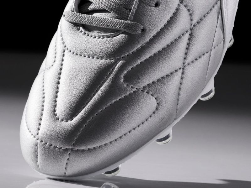 Giày đá bóng Puma King Top "75+25"