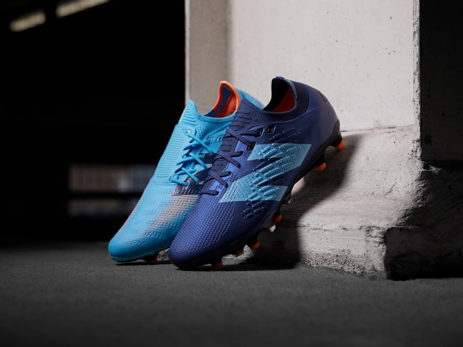 Giày đá bóng New Balance