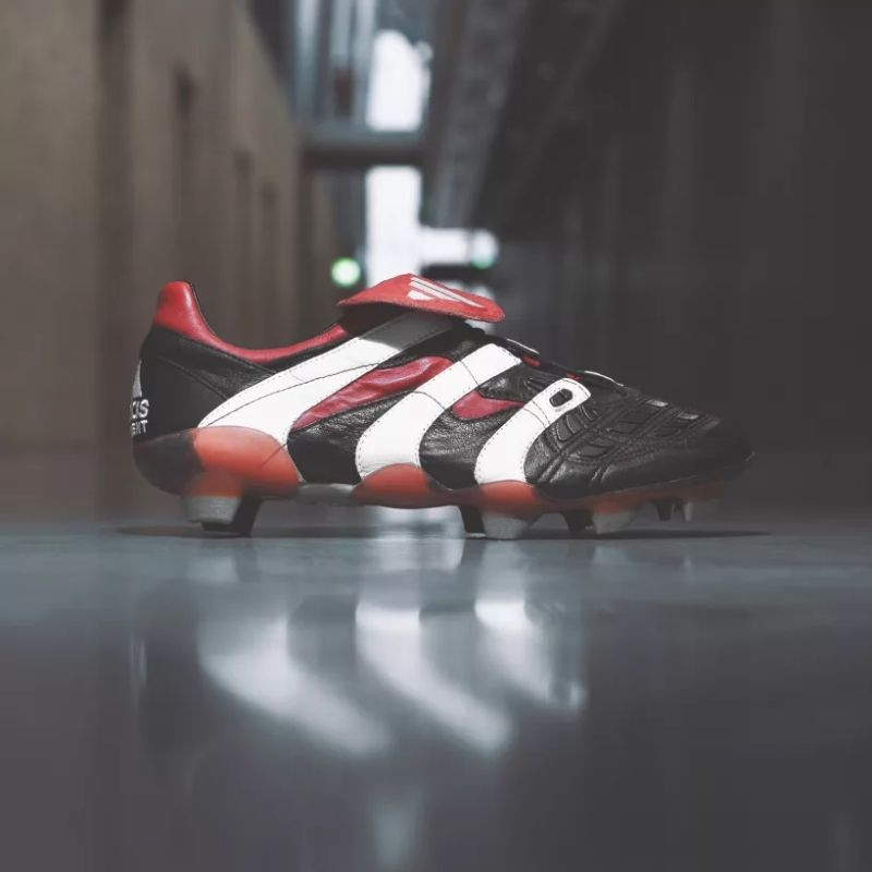 Adidas Predator Accelerator
