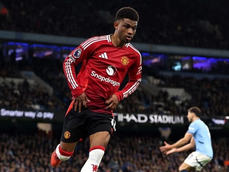Amad Diallo tỏa sáng giúp MU lội ngược dòng ngoạn mục trước Man City