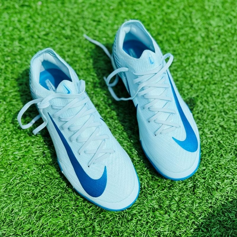 Vapor 16 Pro TF là thế hệ giày bóng đá tốc độ mới nhất của Nike