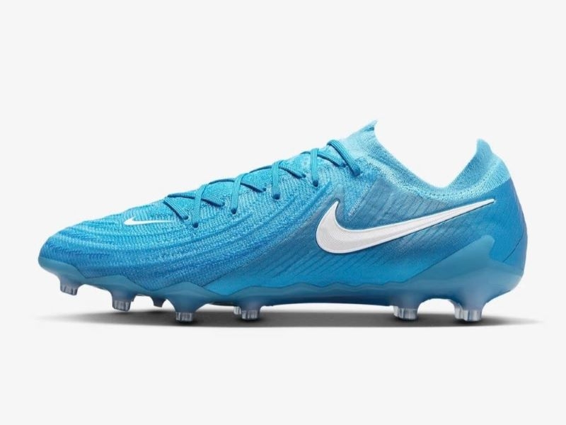 Nike Phantom GX 2 Pro AG dành cho sân cỏ nhân tạo chuẩn FIFA