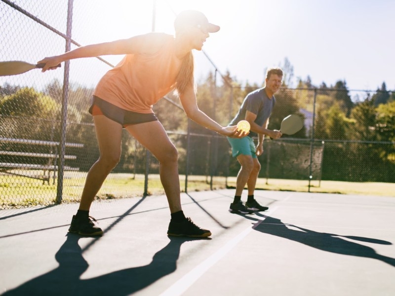 việc giãn cơ lưng – eo giúp giảm mỏi lưng và tăng độ mềm dẻo cho cột sống