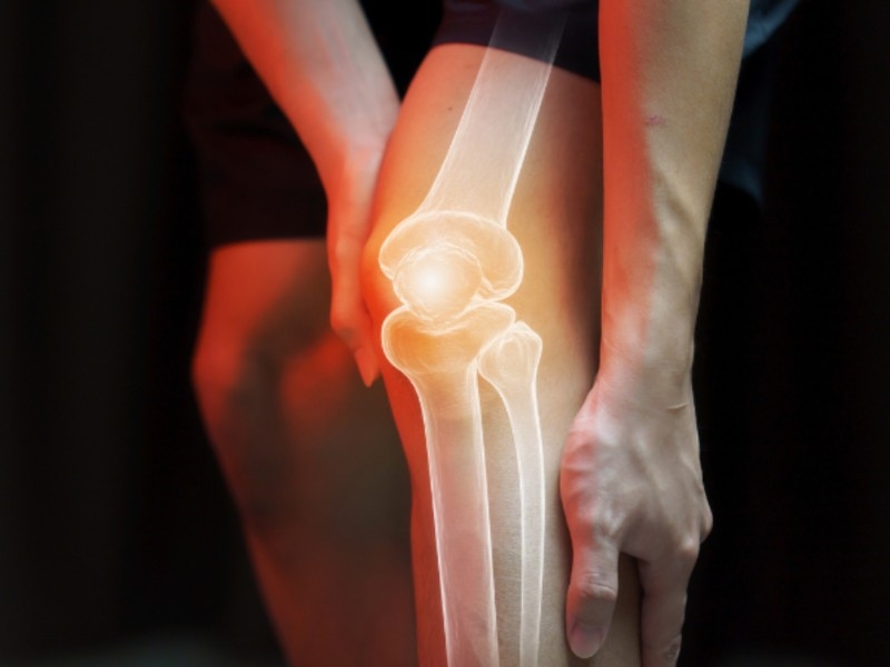 Đau đầu gối khi chơi pickleball là chấn thương nhẹ nhưng cũng không thể xem thường