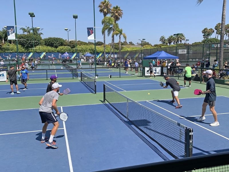 Bạn có thể thành lập hội chơi Pickleball để thường xuyên rèn luyện sức khoẻ