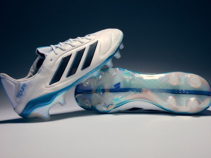 Giày đá bóng adidas Copa Pure lấy cảm hứng từ Adipure 11Pro