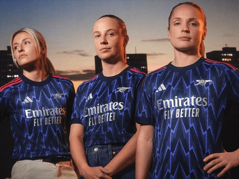 Áo bóng đá sân khách Arsenal