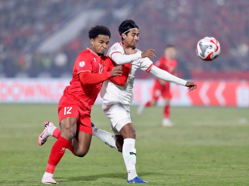 Nguyễn Xuân Son tự hào yêu đất nước Việt Nam sau màn khiêu khích của đội bạn