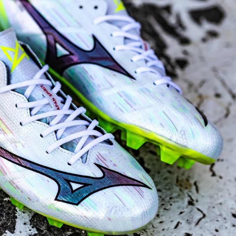 Giày đá bóng Mizuno Alpha 2 thế hệ mới