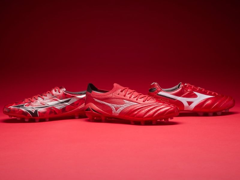 Giày đá bóng Mizuno Ruby Red