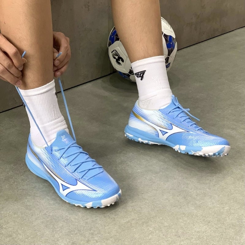 Giày đá bóng Mizuno Alpha 3 Elite màu xanh ngọc siêu hot