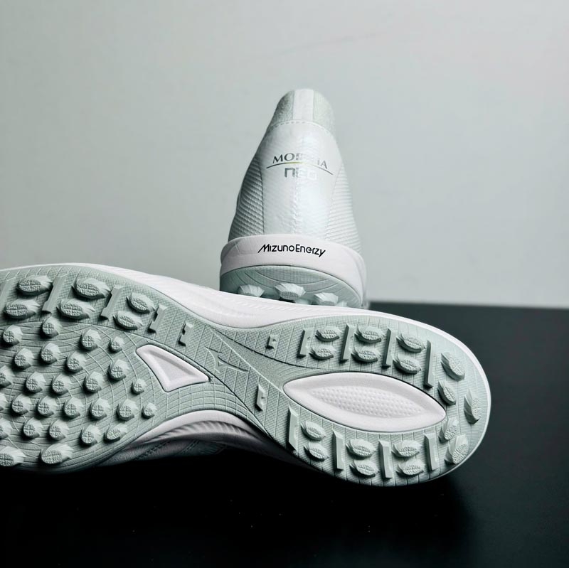 Mizuno Morelia Neo Sala Beta TF - Trắng/Bạc - Q1GB254009
