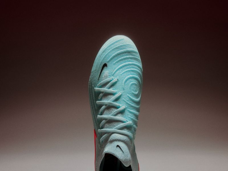 Giày đá bóng Nike Phantom Mad Energy