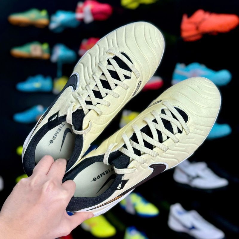 Nike Tiempo 10 thay đổi chất liệu nhưng vẫn đảm bảo được độ mềm mại