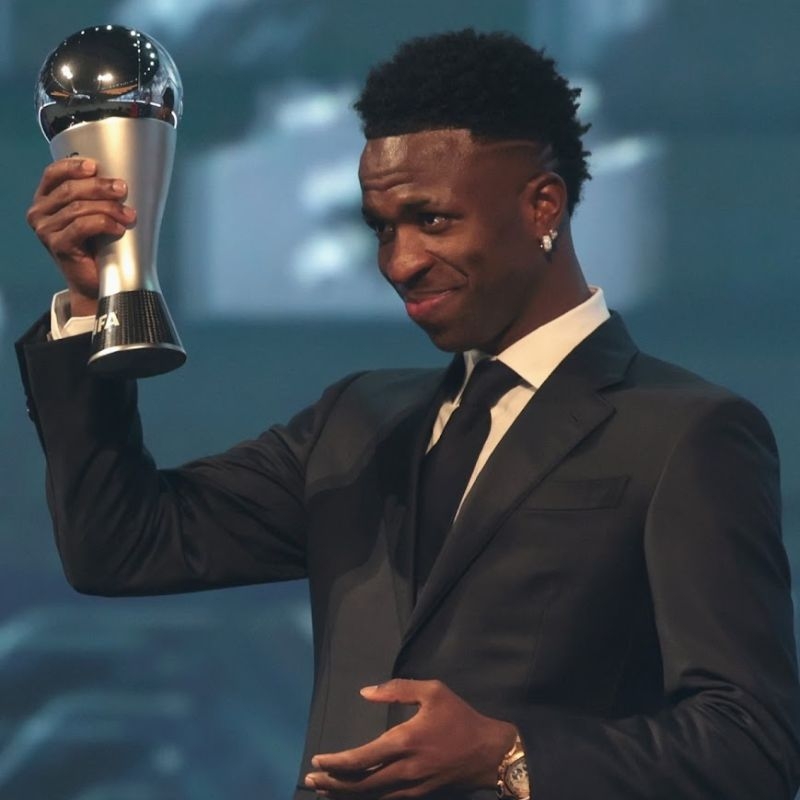 Vinicius dành giải thưởng FIFA The Best sau khi vuột mất quả bóng vàng 2024