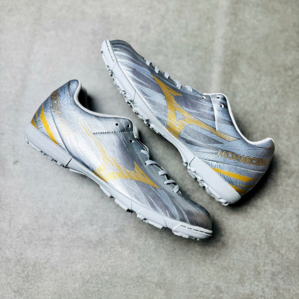 Mizuno Monarcida Neo Sala Club TF - Q1GB252804 - Bạc/Vàng