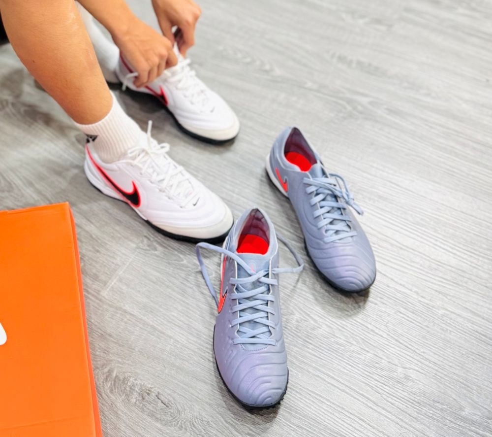 Hai thế hệ giày Nike Tiempo Pro mới nhất hiện nay