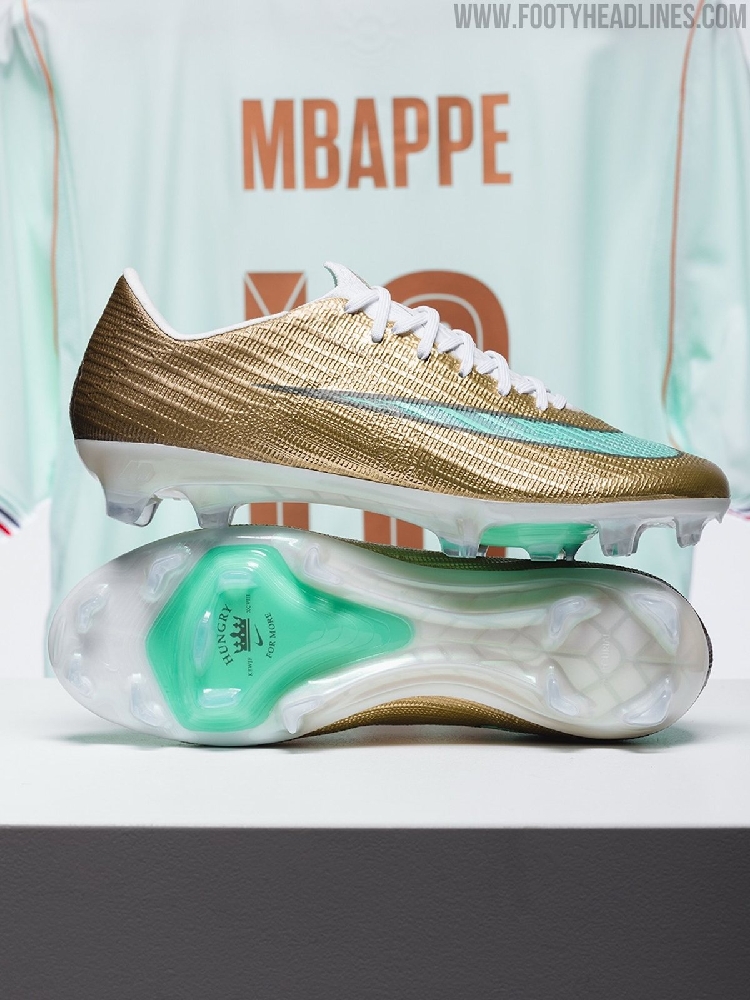 Nike Mercurial Superfly 11 Signature mới dành cho Kylian Mbappé