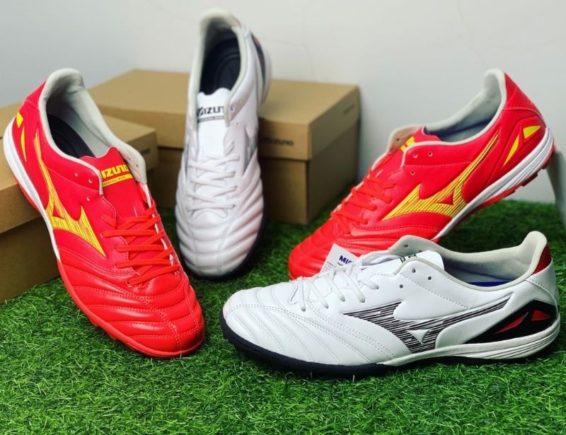 Hỗ trợ sút bóng và kiểm soát bóng tốt trên sân