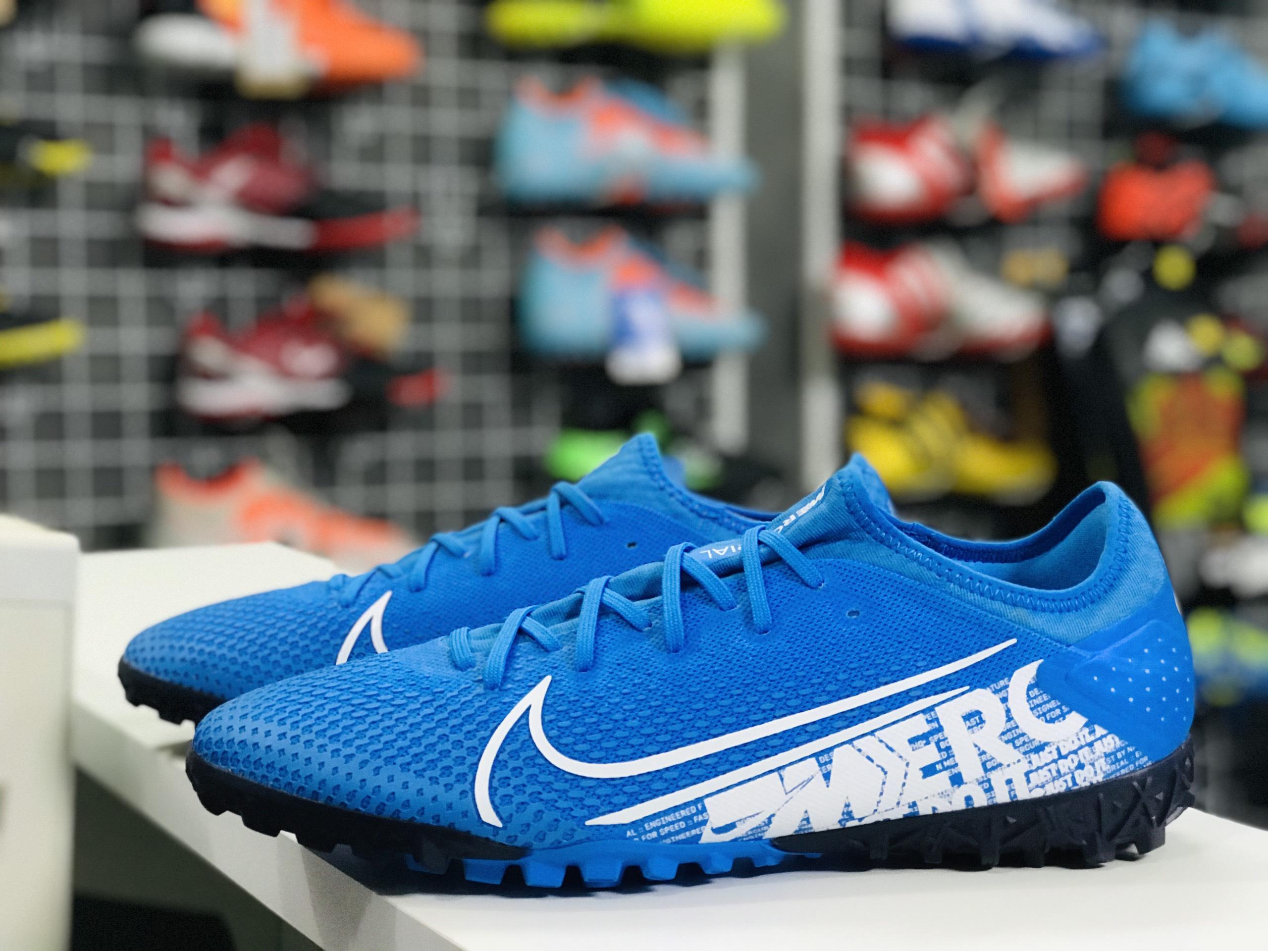 HƯỚNG DẪN CHỌN GIÀY ĐÁ BÓNG NIKE THEO VỊ TRÍ TRÊN SÂN