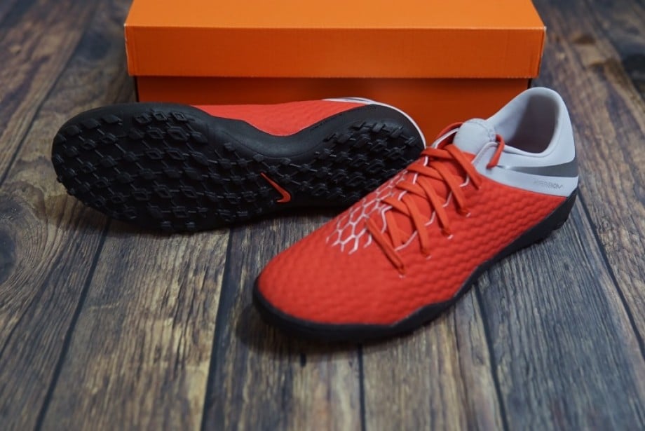 Nike Hypervenom Phelon III