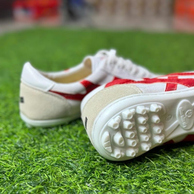 Giày đá bóng CT3 bata ráp đế