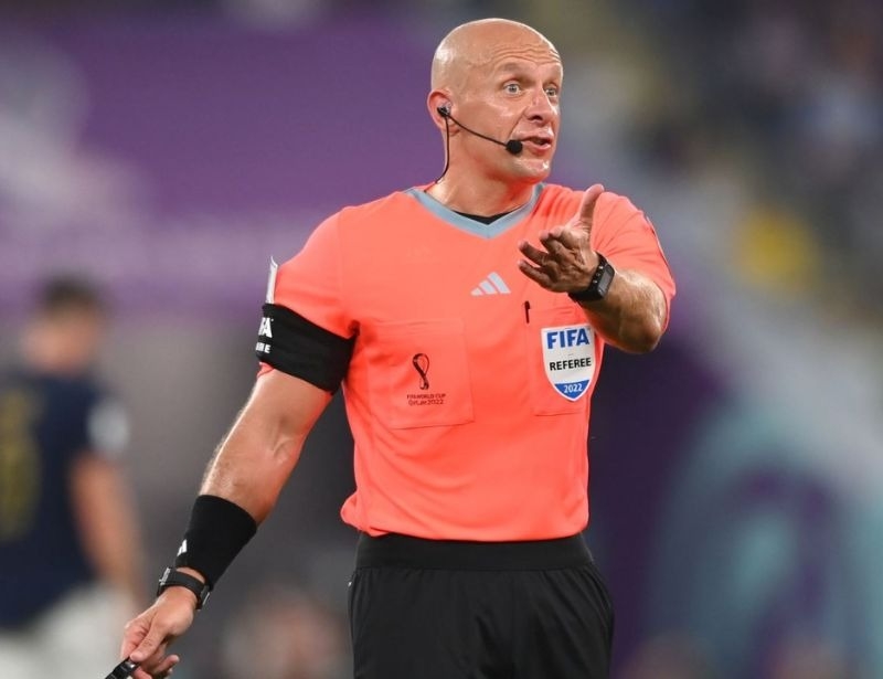 Tiêu chuẩn trọng tài FIFA