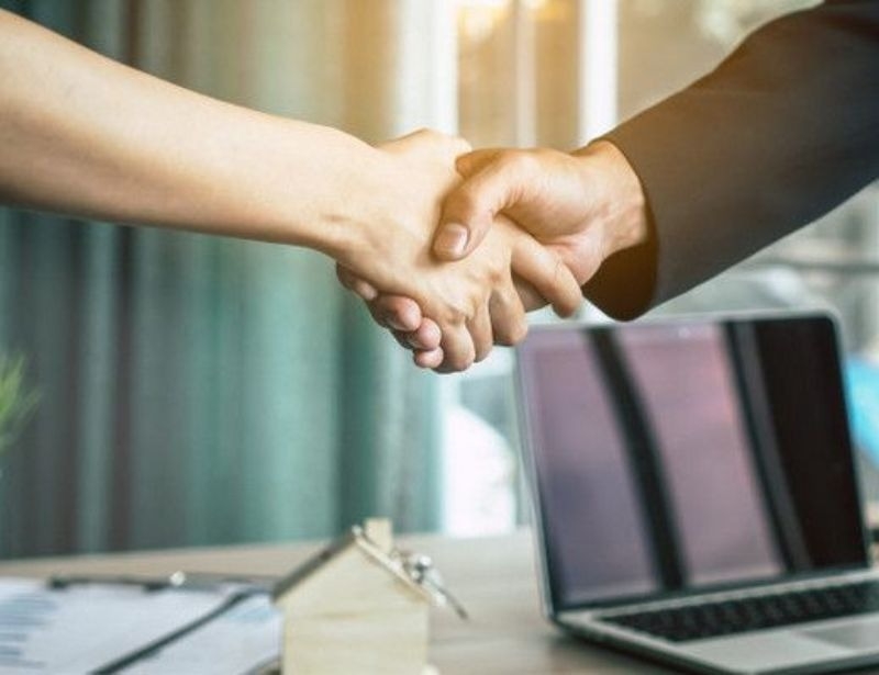 Kiểm tra kỹ thông tin người bán để chọn được nhà cung cấp uy tín