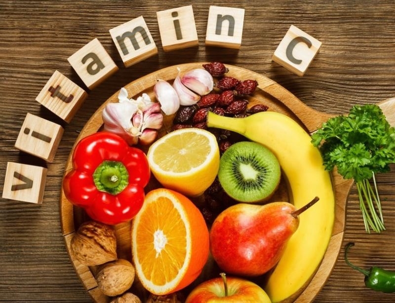 Bổ sung thực phẩm giàu Vitamin C sau đá bóng