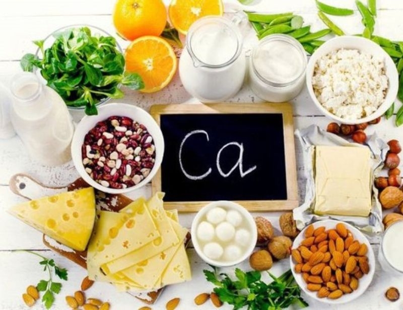 Thực phẩm chứa Canxi và vitamin D tốt cho cơ thể sau đá bóng