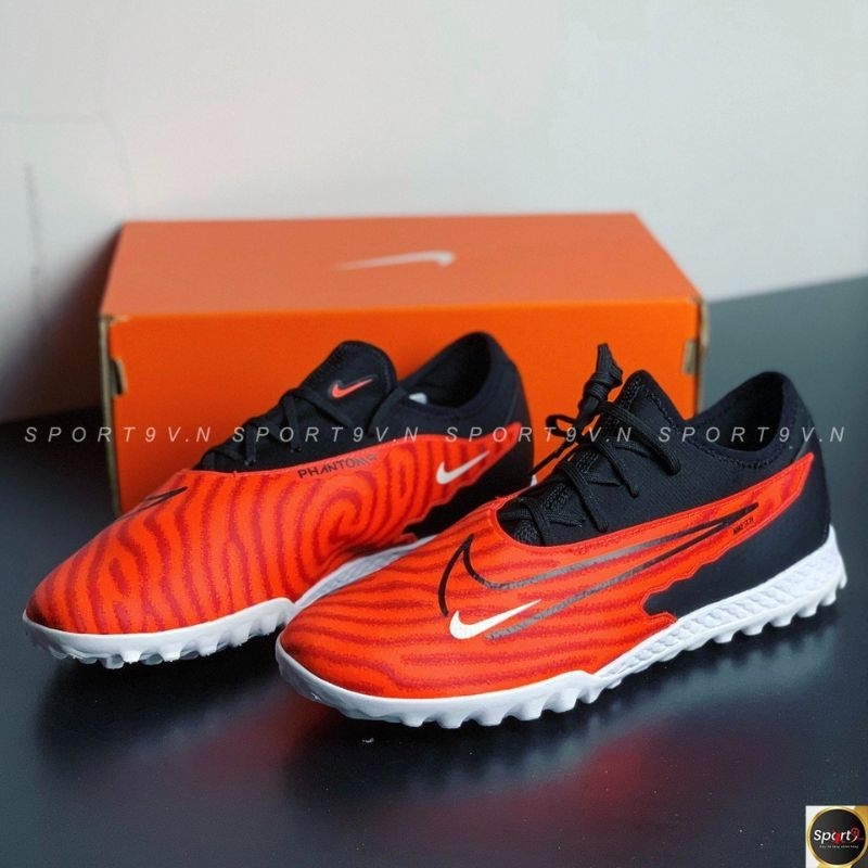 Có bao nhiêu nhà máy sản xuất giày Đá bóng Nike chính hãng tại Việt Nam?