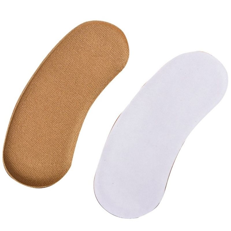 Sử dụng miếng đệm gót giày đá bóng