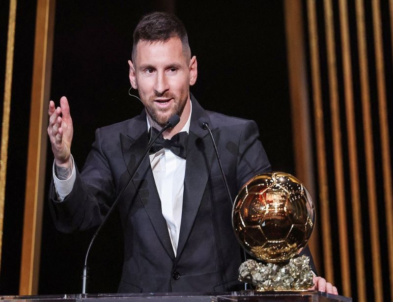 hành trình 8 năm đạt quả bóng vàng của Lionel messi