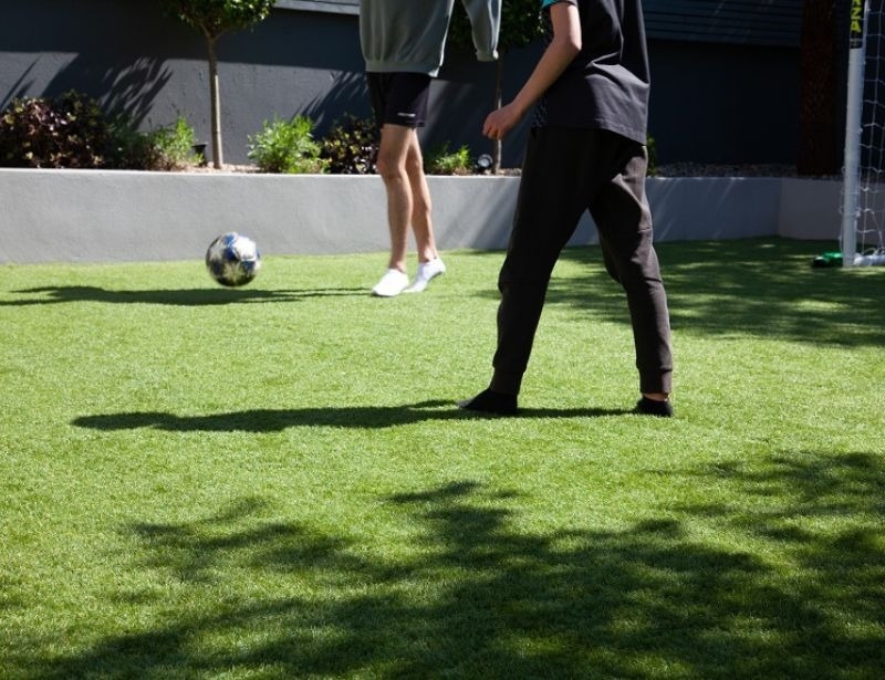 Cẩn thận với nhiệt độ mặt sân