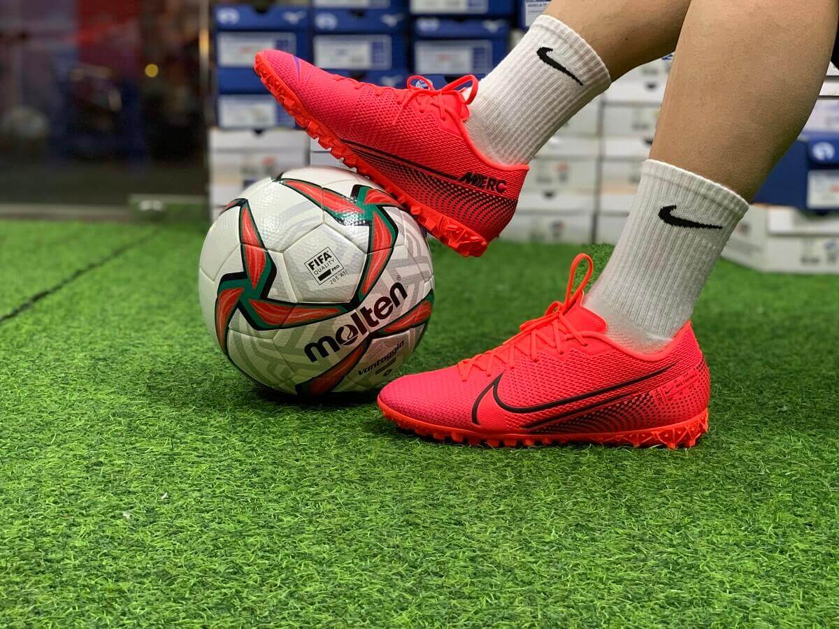 Nike Mercurial Vapor 13 Academy TF AT7996-606 Laser Crimson/Black