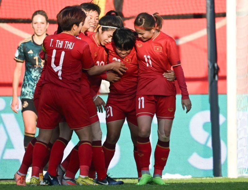 Mách bạn cách chọn mua giày đá bóng nữ phù hợp